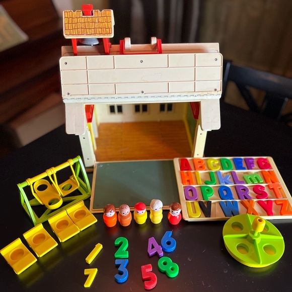 FISHER PRICE💥VINTAGE~1971💥Family School House•Little People - Picture 2 of 10
